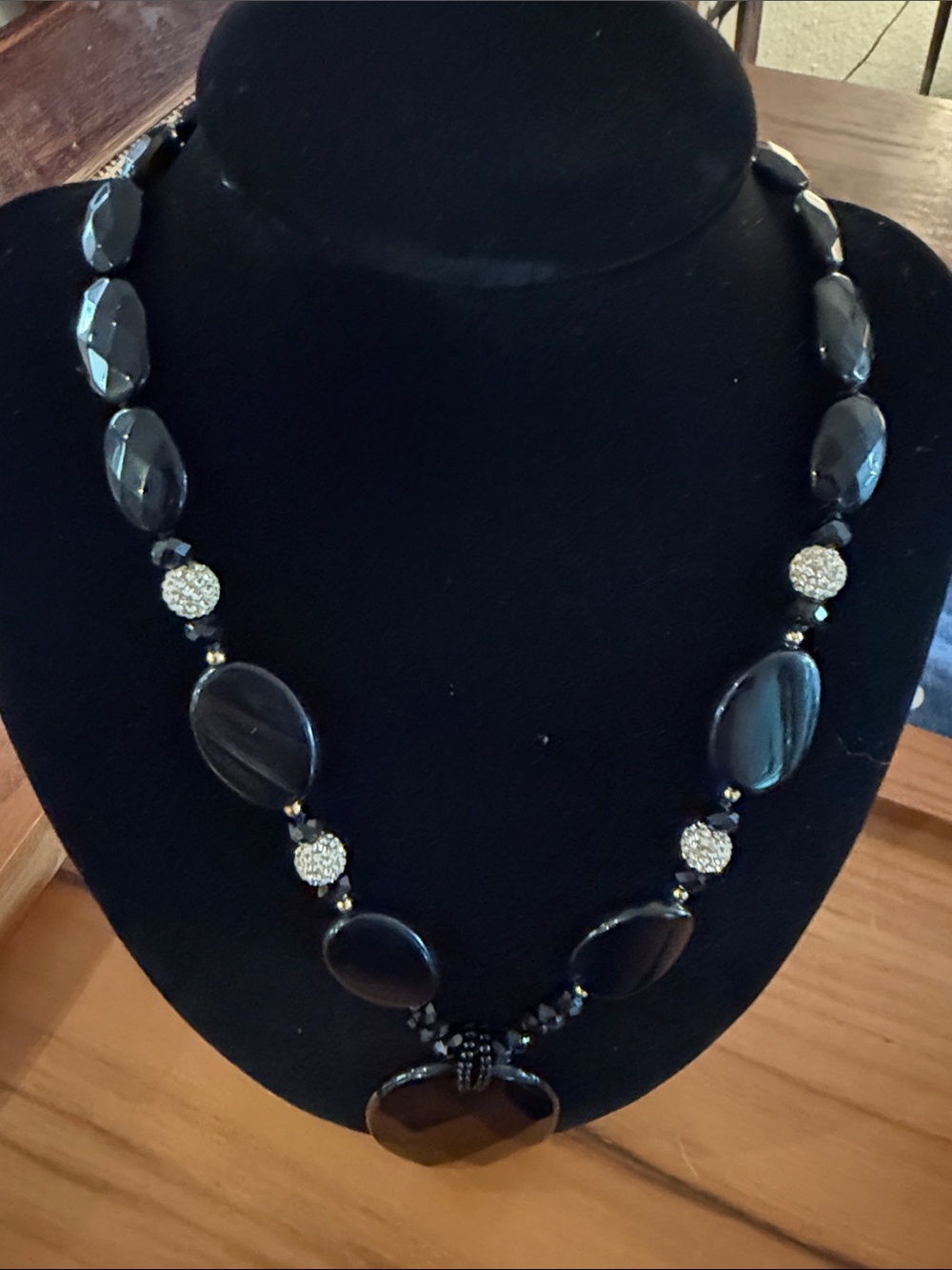 Elegant Black faux onyx  Oval Pendant Necklace for Women
